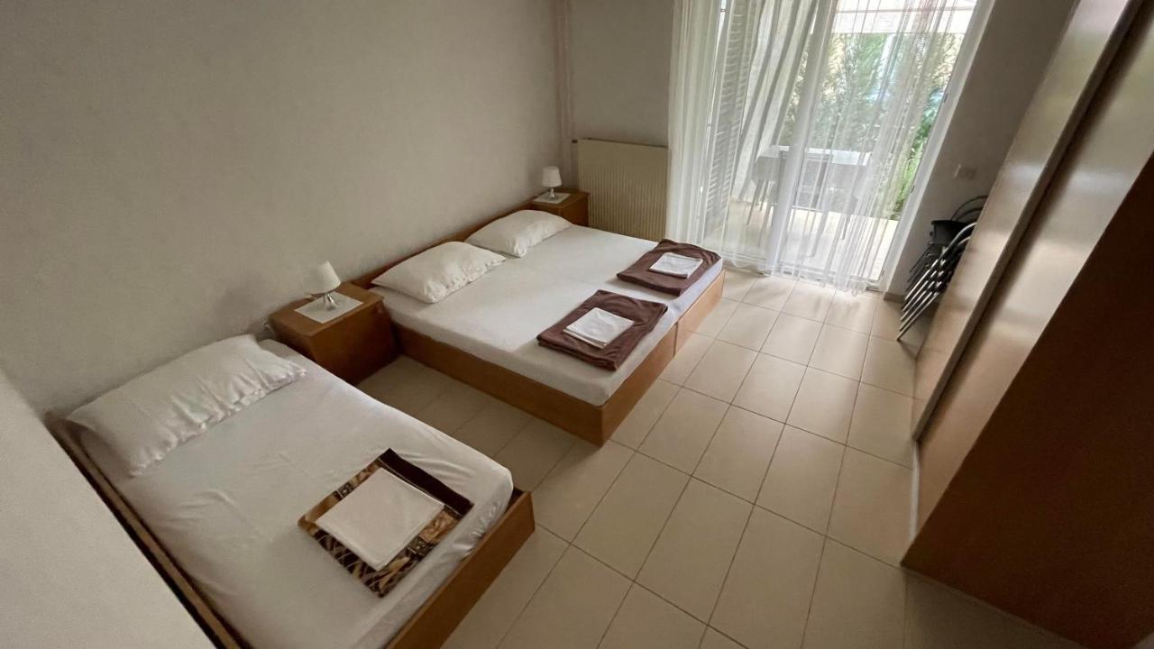 Iva Apartments Novigrad  Exterior photo