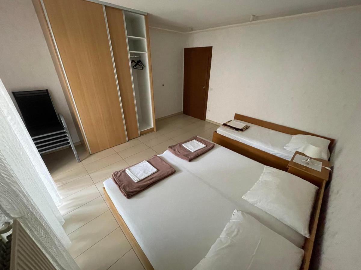 Iva Apartments Novigrad  Exterior photo