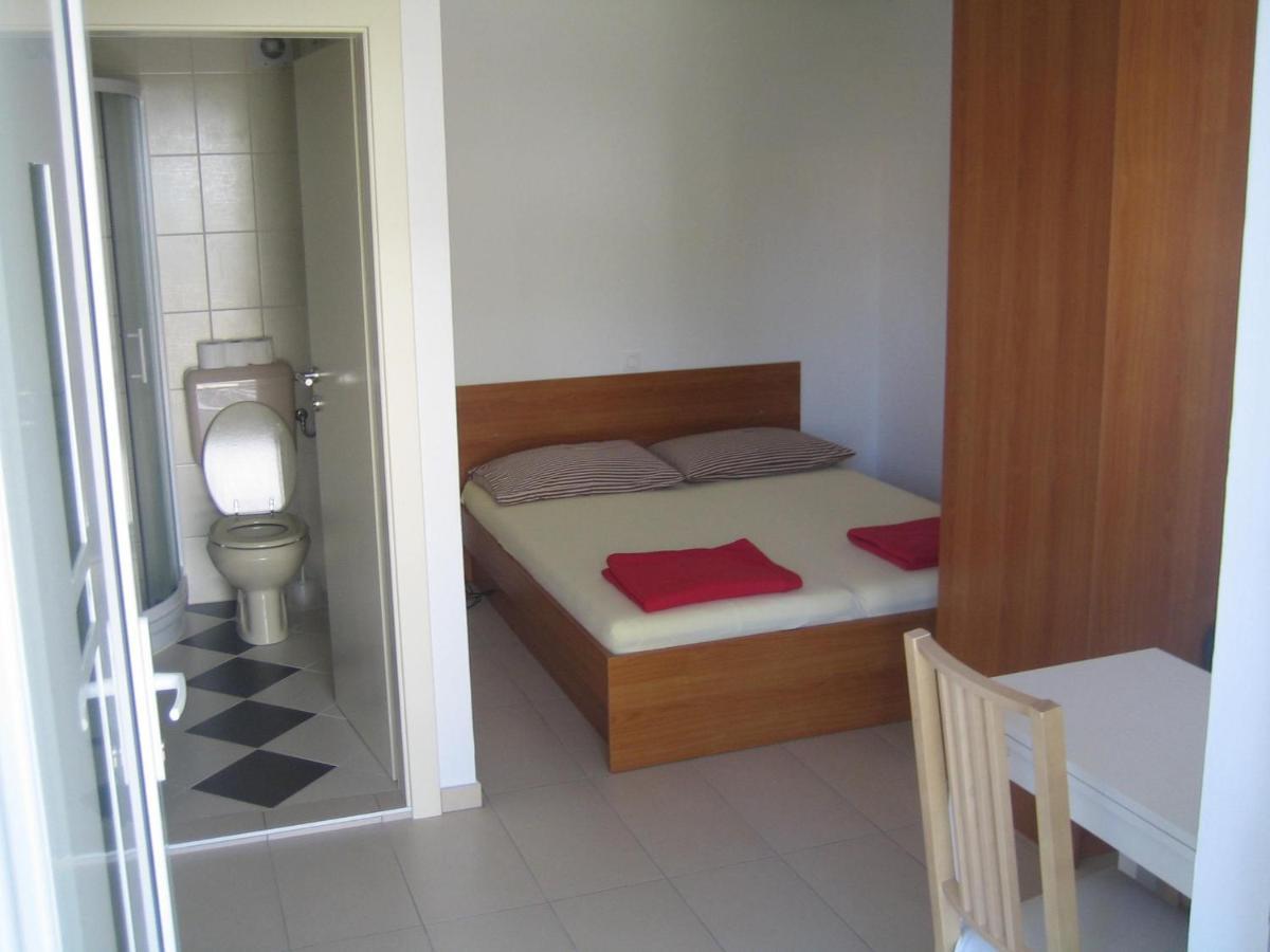 Iva Apartments Novigrad  Exterior photo
